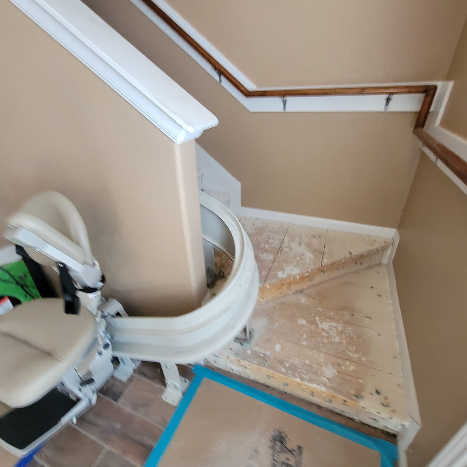 After an AC leak, we extracted all the water and moisture to dry out the property,‍ ran air movers and scrubbers, set containments as well as removed the damaged carpet and drywall