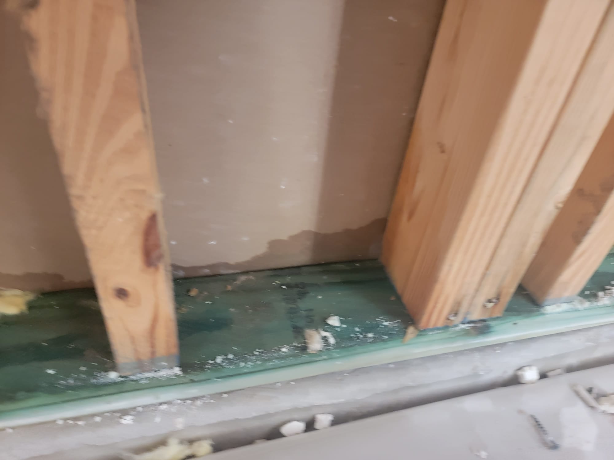 Water Damage After Washing Machine Leak in Houston, TX