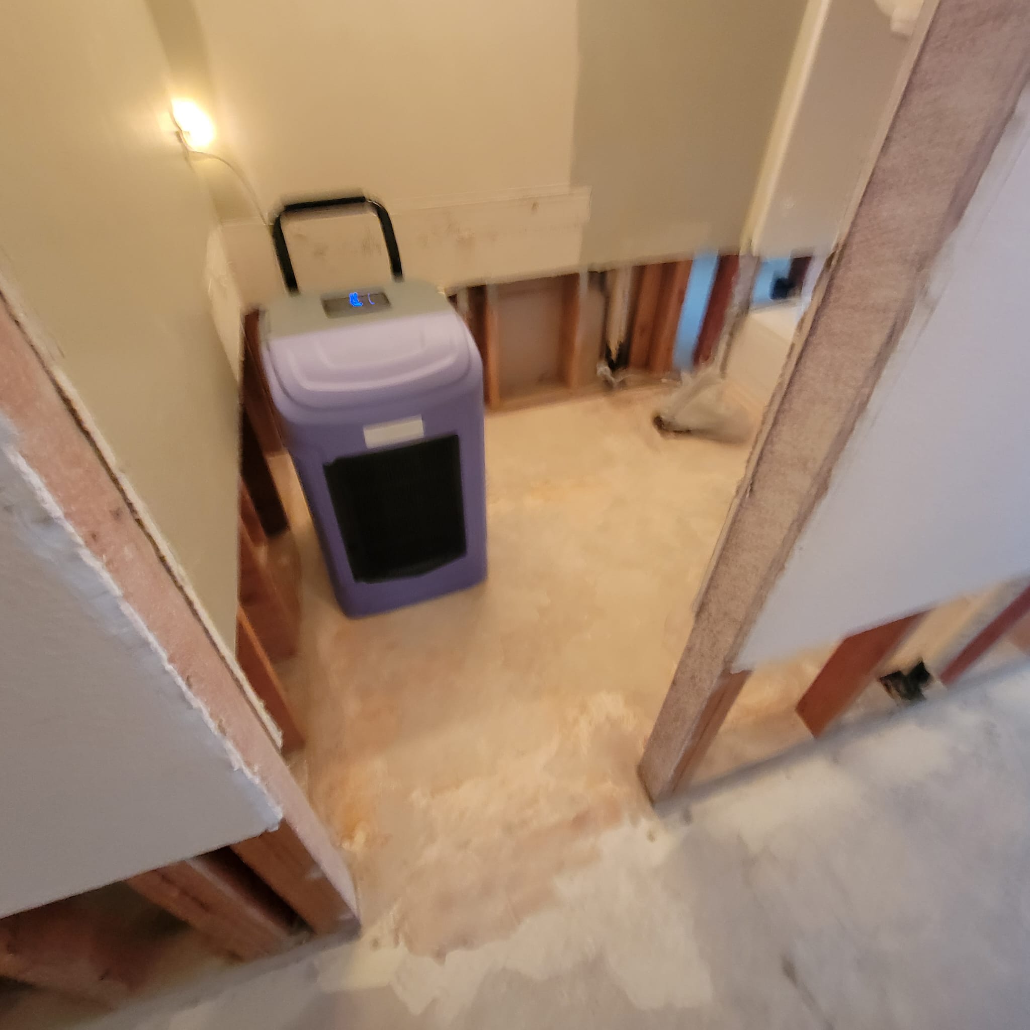 Water damage restoration after a toilet tank busted and flooded this Houston, TX house