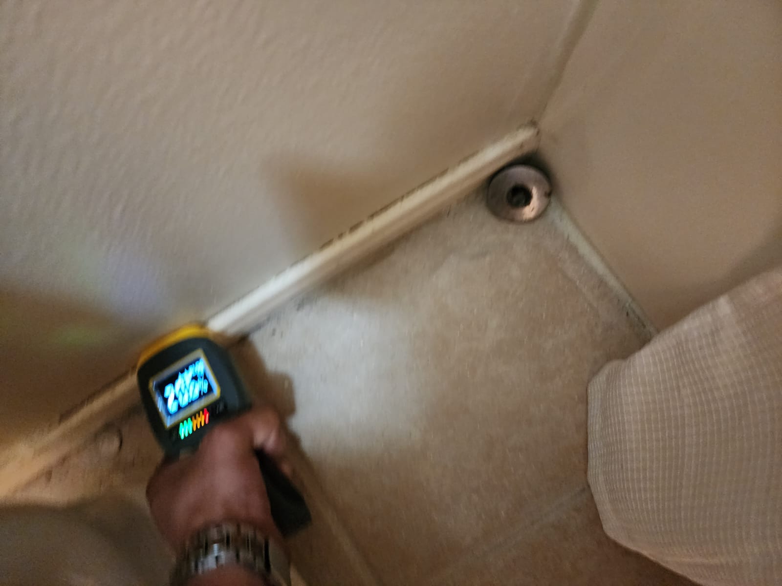 Restoring Houston, TX home after an upstairs bathroom water main leak