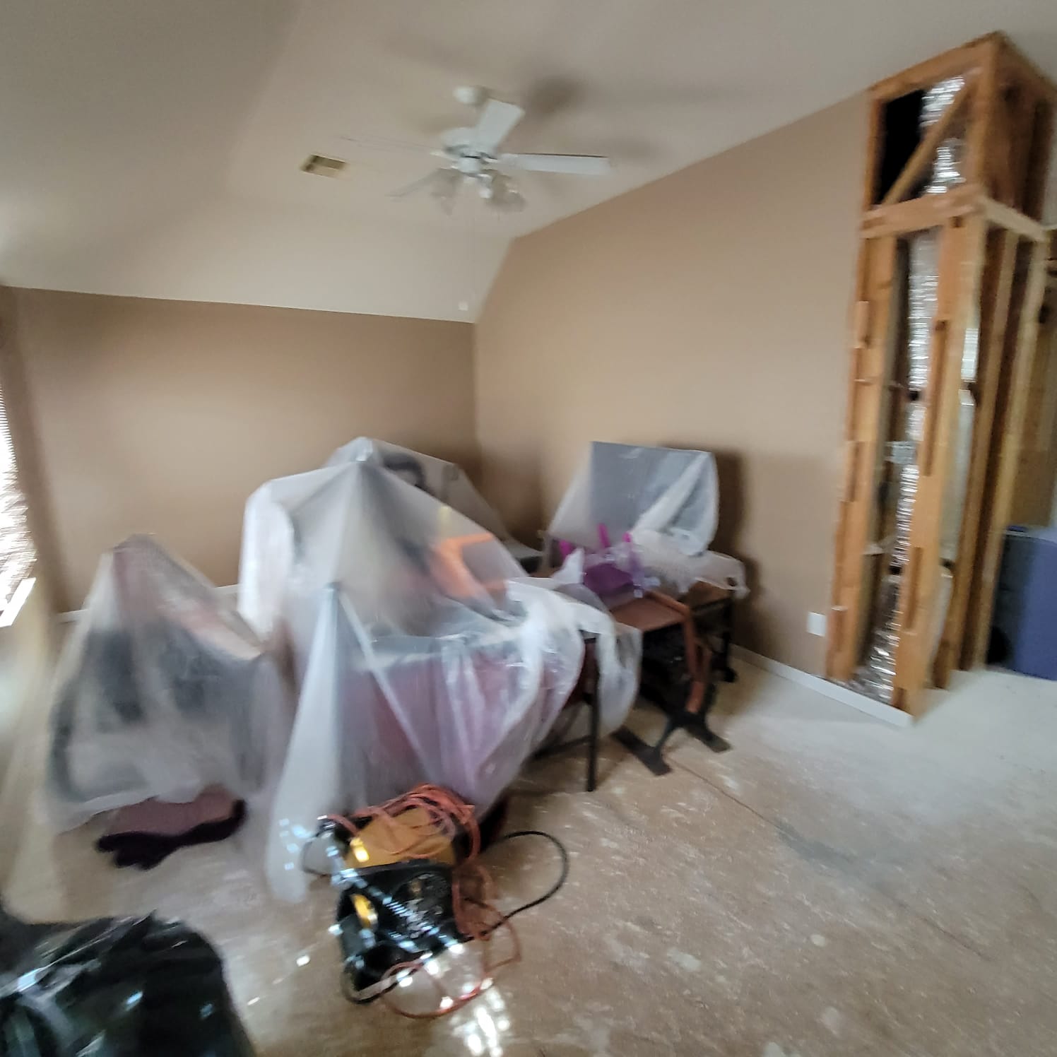 After an AC leak, we extracted all the water and moisture to dry out the property,‍ ran air movers and scrubbers, set containments as well as removed the damaged carpet and drywall